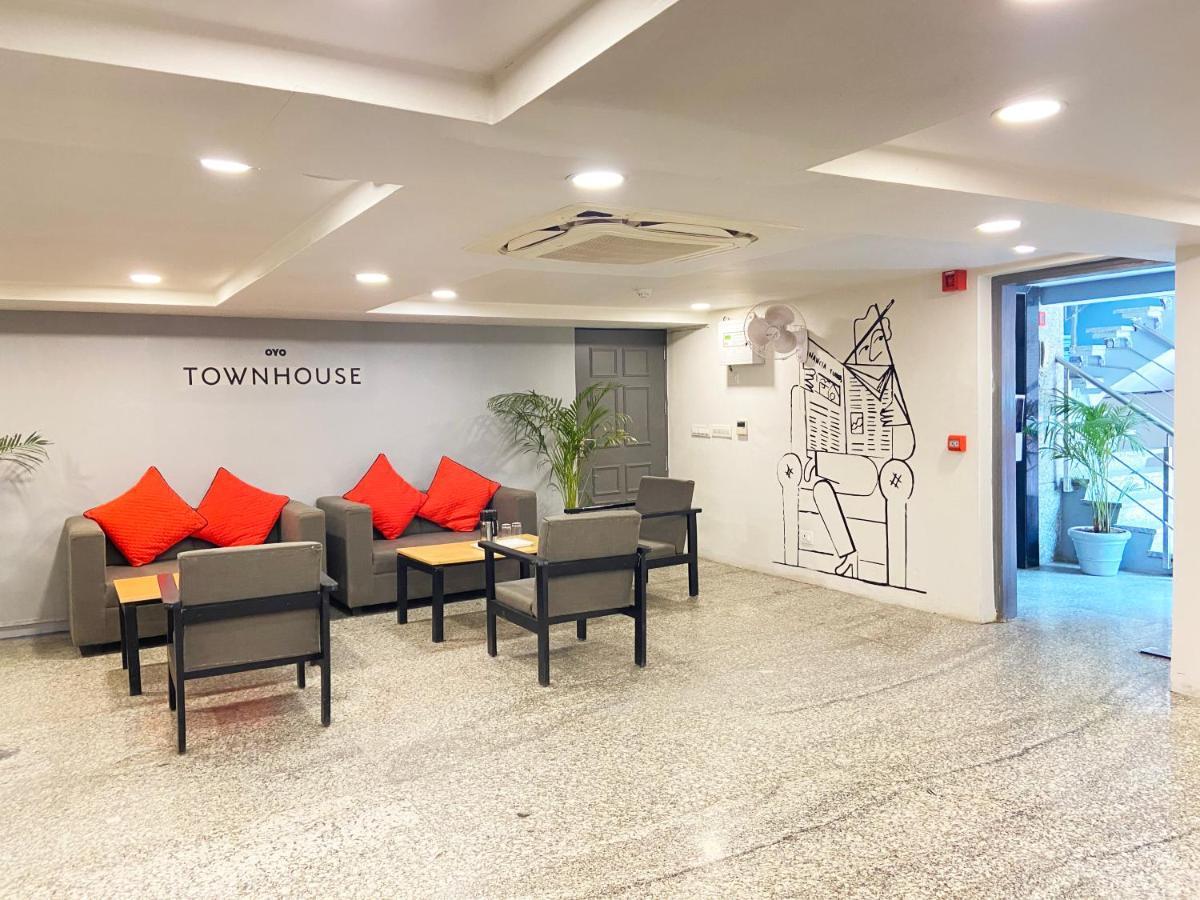 Qotel Comfort Golden Saffron Punjabi Bagh Νέο Δελχί Εξωτερικό φωτογραφία