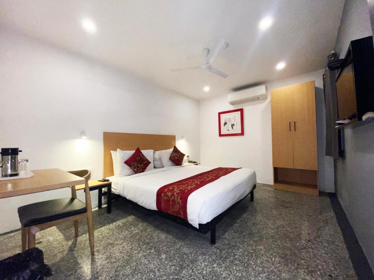 Qotel Comfort Golden Saffron Punjabi Bagh Νέο Δελχί Εξωτερικό φωτογραφία