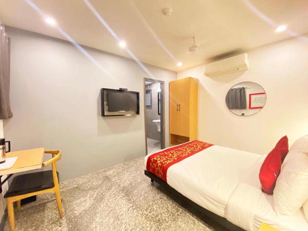 Qotel Comfort Golden Saffron Punjabi Bagh Νέο Δελχί Εξωτερικό φωτογραφία