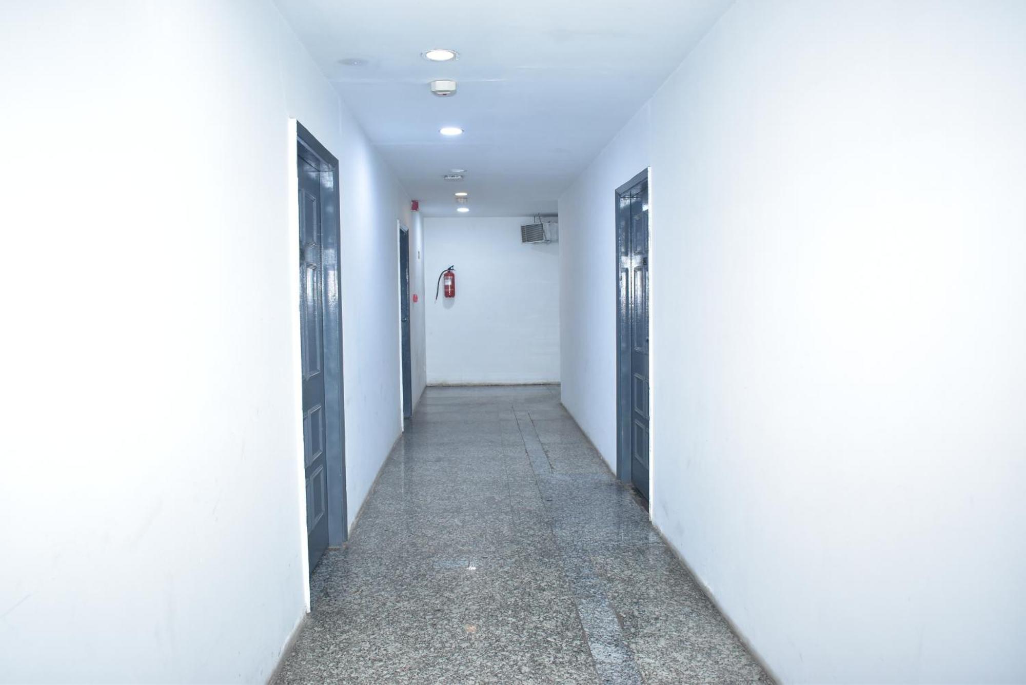 Qotel Comfort Golden Saffron Punjabi Bagh Νέο Δελχί Εξωτερικό φωτογραφία